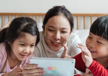 pexels-ketut-subiyanto-4473776